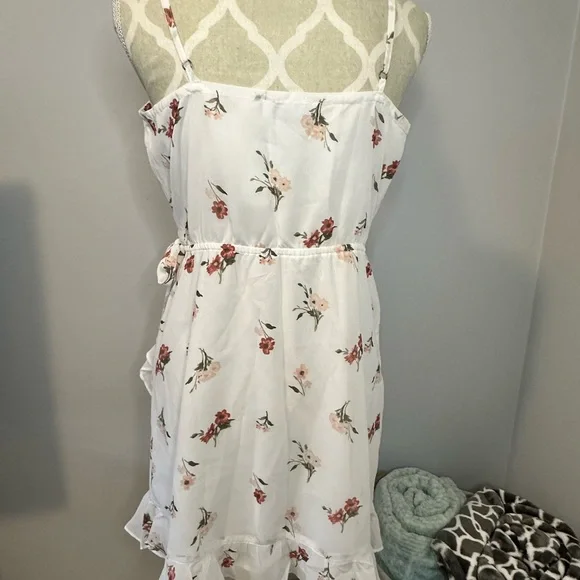 HOLLISTER WRAP DRESS - Picture 4 of 6